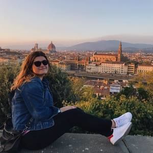 Meet your Posher, Emily